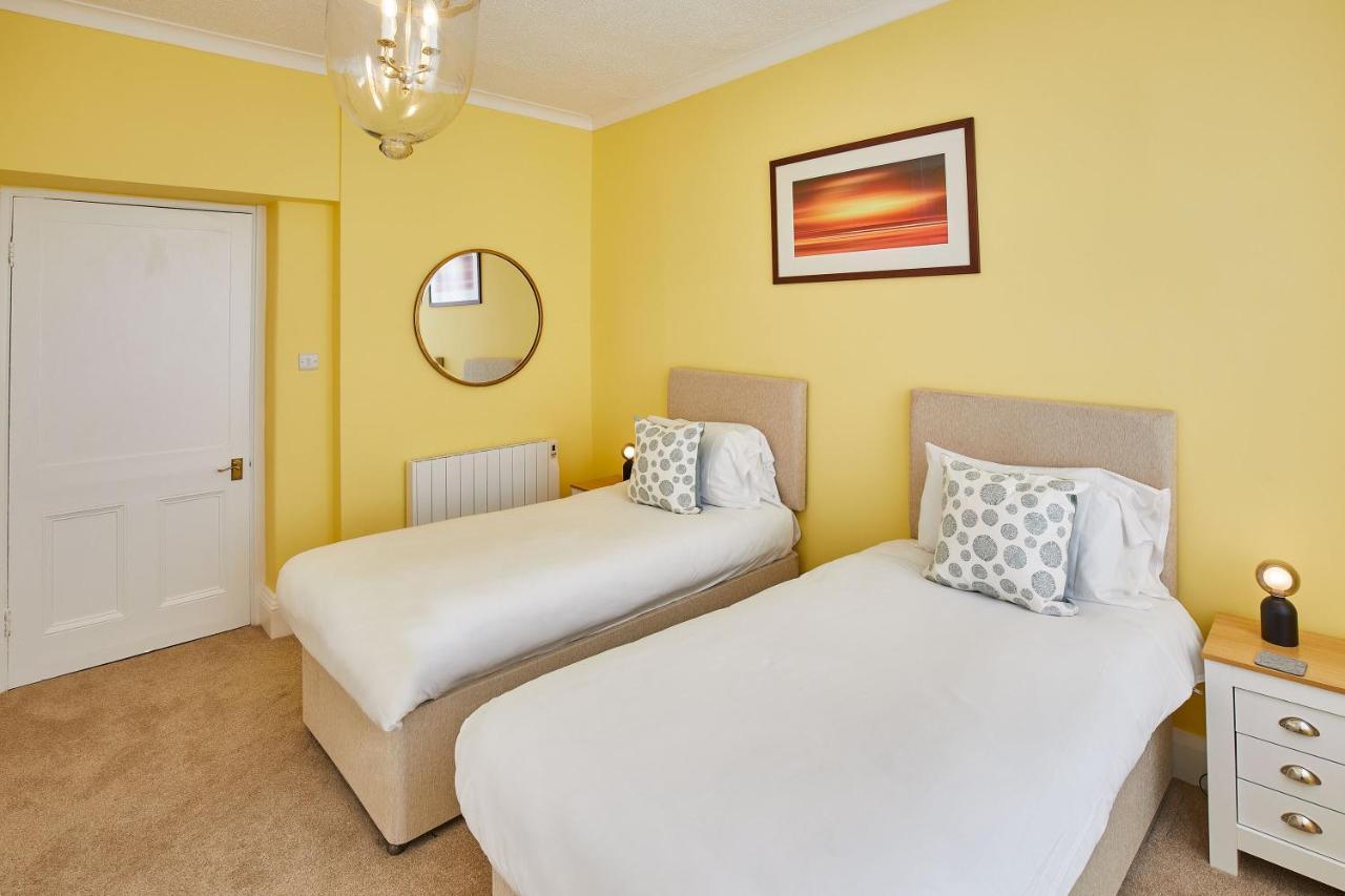Host & Stay - 4 Metropole Towers Whitby Ngoại thất bức ảnh