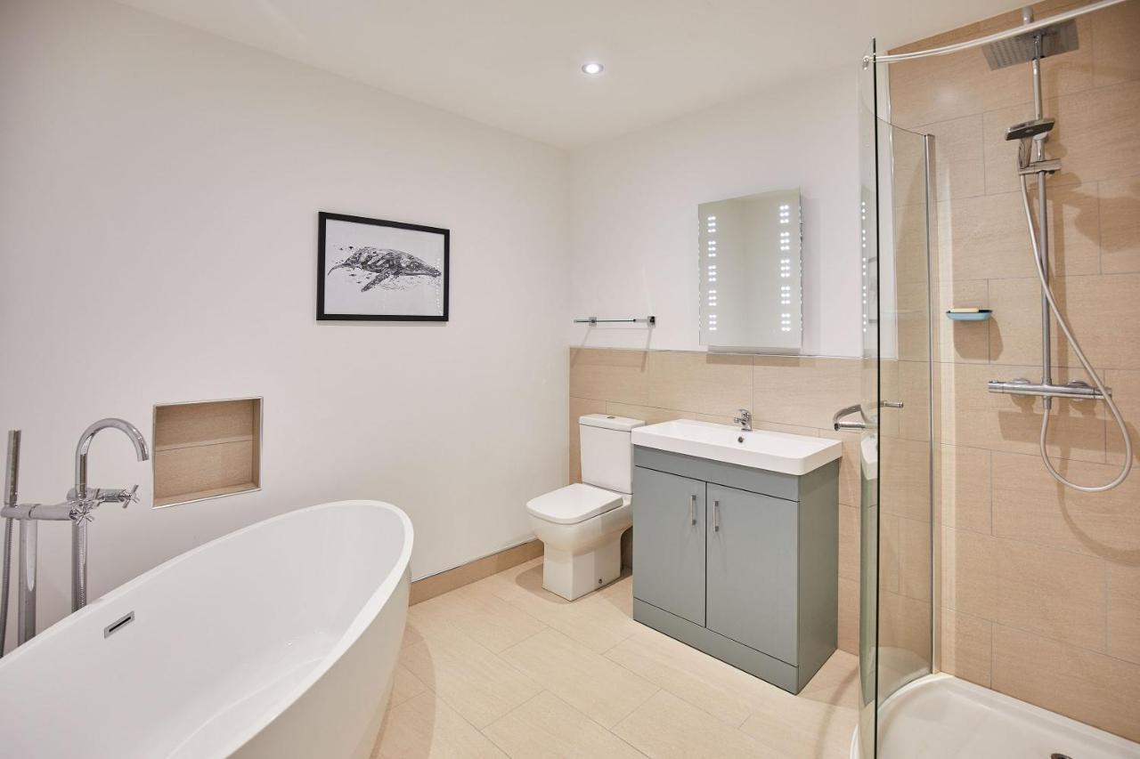 Host & Stay - 4 Metropole Towers Whitby Ngoại thất bức ảnh